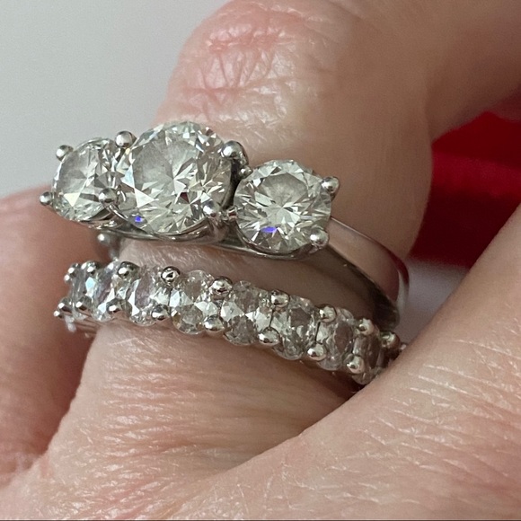 White Gold over 925 diamond eternity wedding ring - Picture 3 of 14
